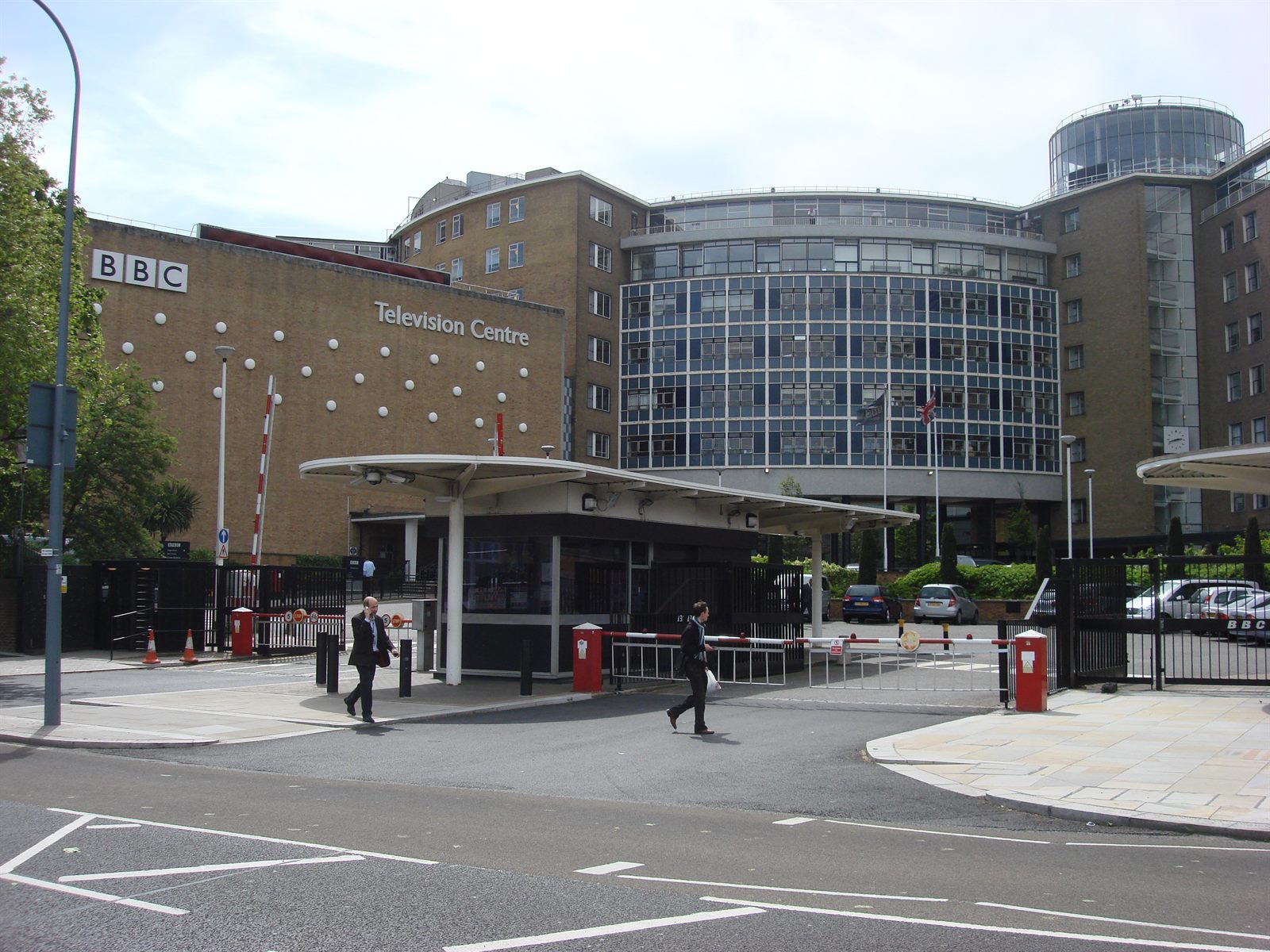 World Cup 2026 UK TV schedule news cover showing BBC Television Centre for BBC and ITV match guide planning